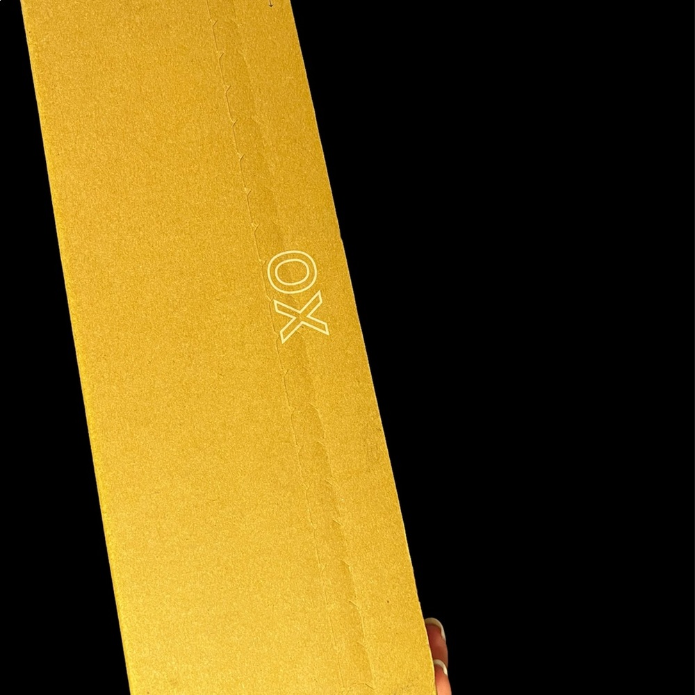 Birdy Gray- Heel Chunky Heel - gold 3.5 inches in height unopened box!! - Picture 3 of 8